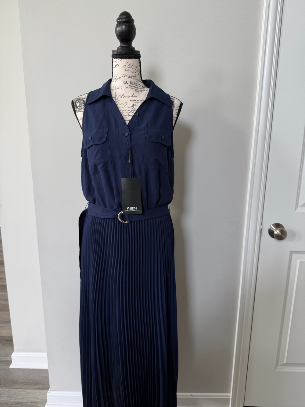 WHBM Sleeveless Pleated Midi Shirt Dress in Navy SIZE 6 - Picture 4 of 9